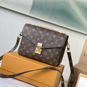 💖Louis Vuitton💖 Pochette Métis bag